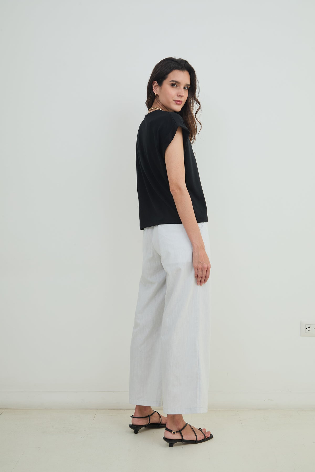 PANTALÓN LINO PLIEGUES