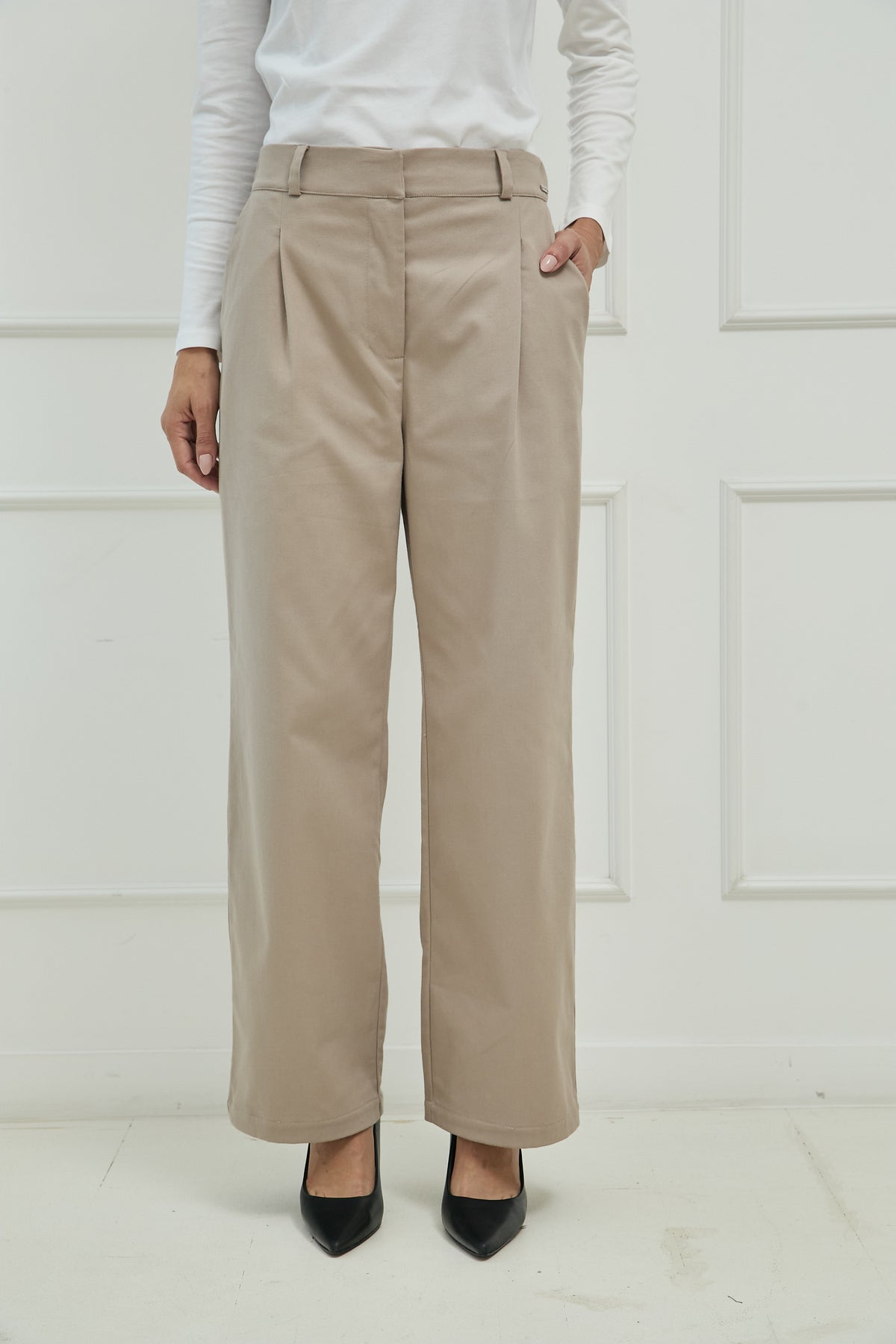 PANTALÓN PINZAS DRILL ALGODÓN PIMA